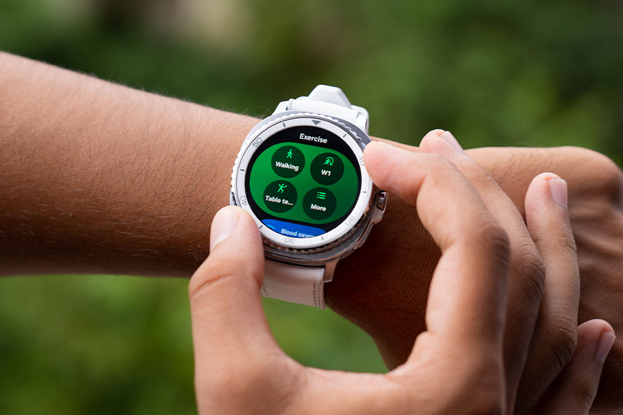 Samsung Galaxy Watch 8 Classic - Rotating bezel