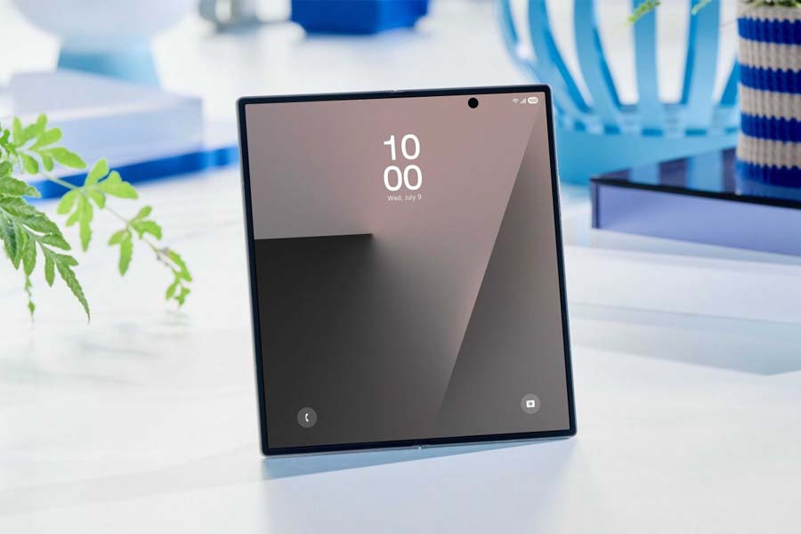 Samsung Galaxy Z Fold 7 display